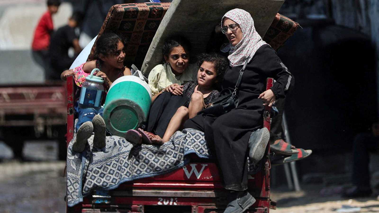 تمتد لـ10 سنوات.. تفاصيل خطة البيت الأبيض لتهجير سكان قطاع غزة