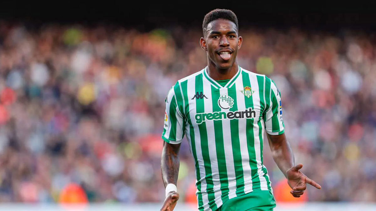 نادي برشلونة يعلن رسميًّا تعاقده مع جونيور فيربو