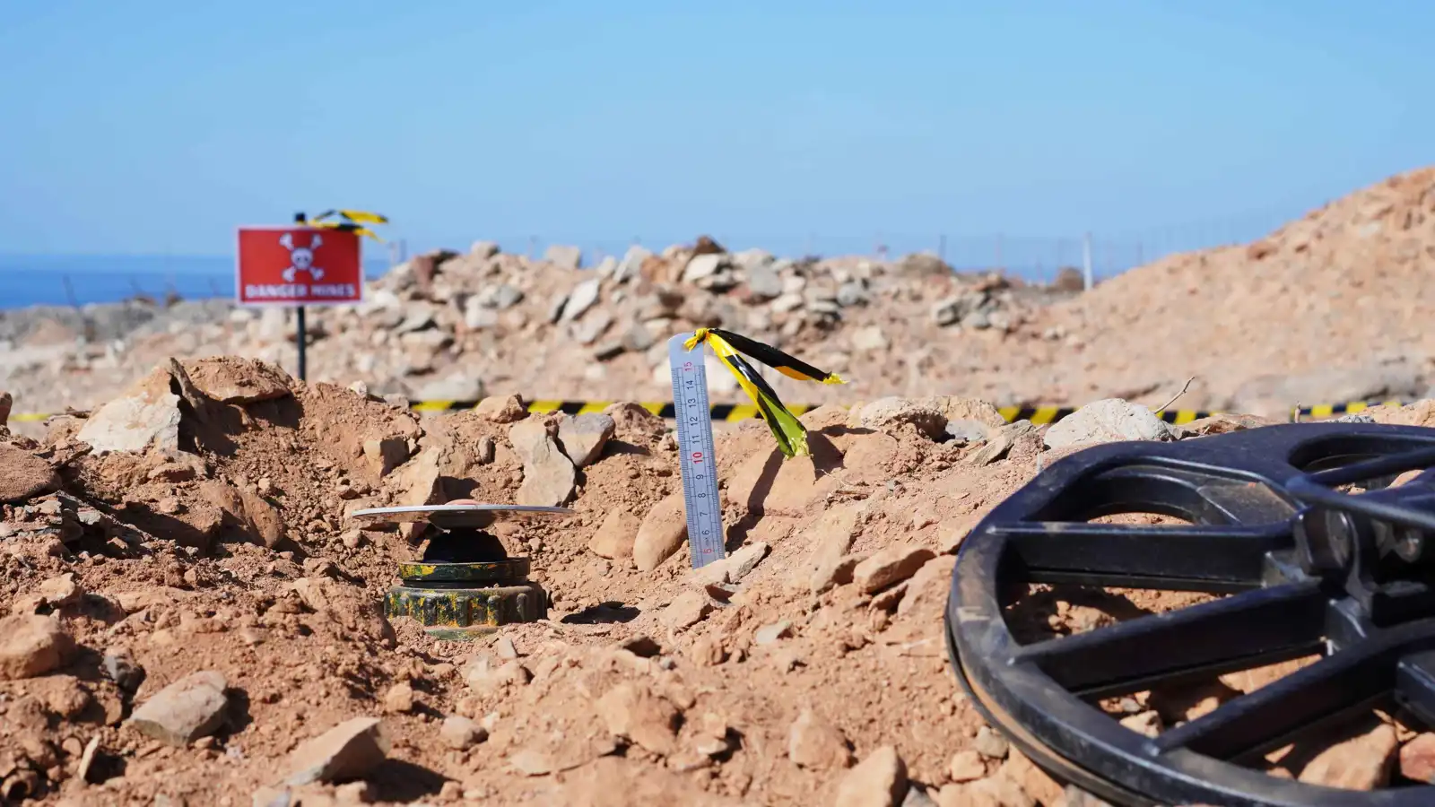 سوريا.. قتلى وإصابات بانفجار لغم في بادية دير الزور