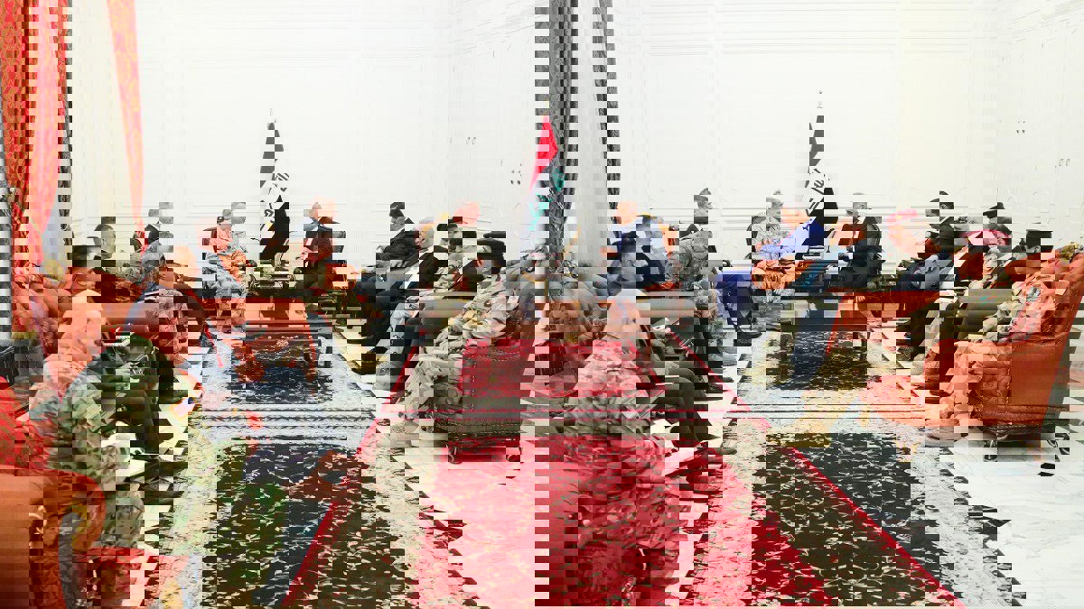 جنرال أمريكي يبحث مستقبل القوات الأجنبية في العراق