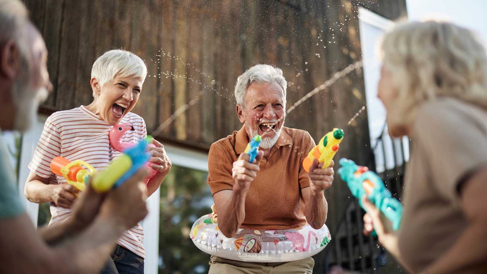 6 خطوات لحماية بشرة كبار السن من أضرار الصيف