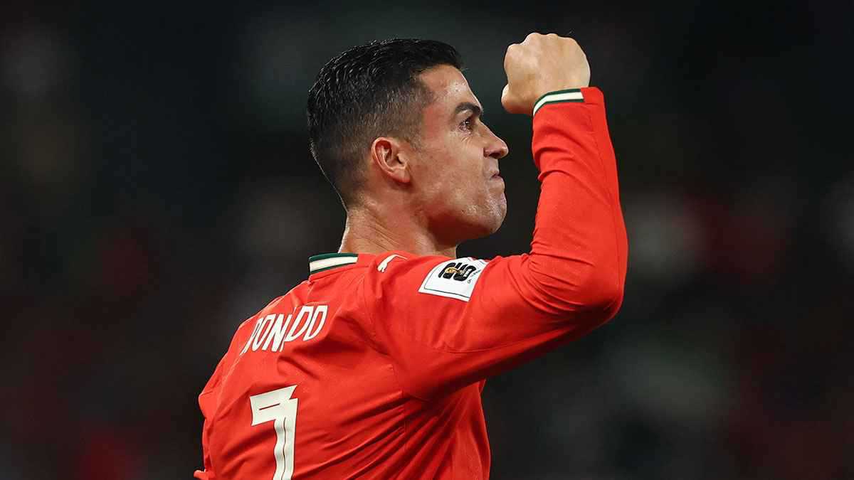 رونالدو يفاجئ لاعبي منتخب البرتغال بعد التأهل لكأس العالم للناشئين (صورة)