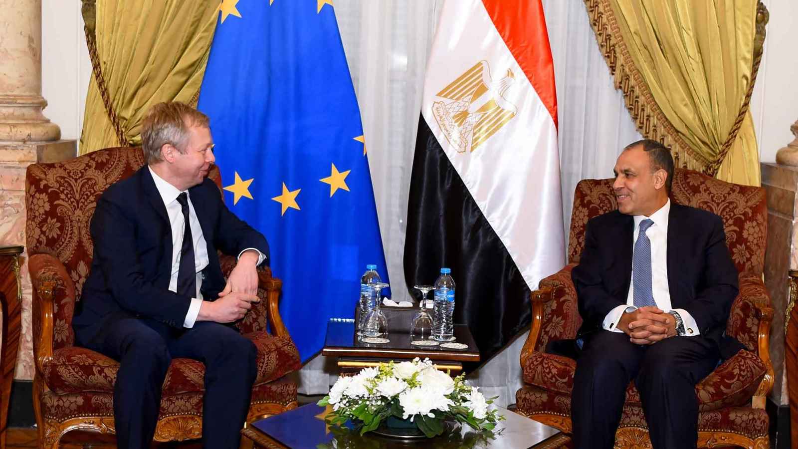 مصر: نعمل على تصور لإعادة إعمار غزة "دون تهجير الفلسطينيين"