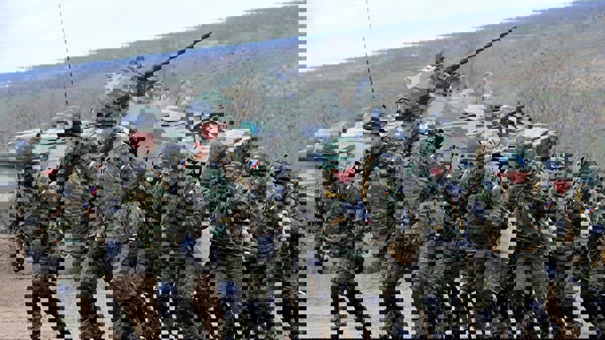 لافروف: الجيش الروسي متمركز بإدلب ونراقب الوضع عن كثب