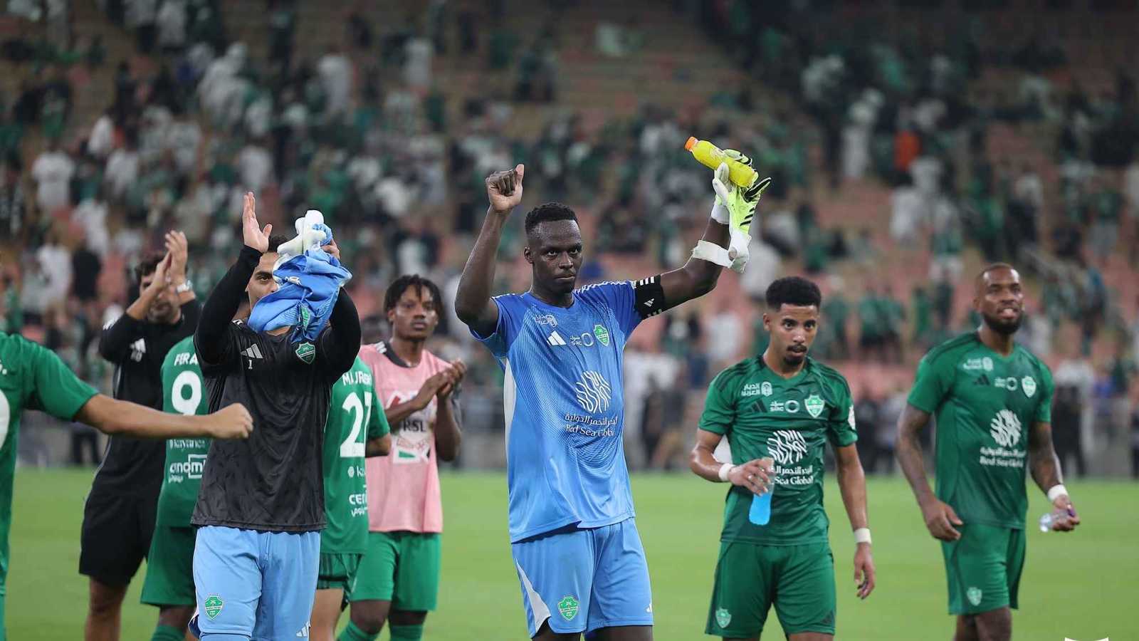 أولهم النصر.. 4 سعداء بتعادل الأهلي مع الهلال في الكلاسيكو السعودي