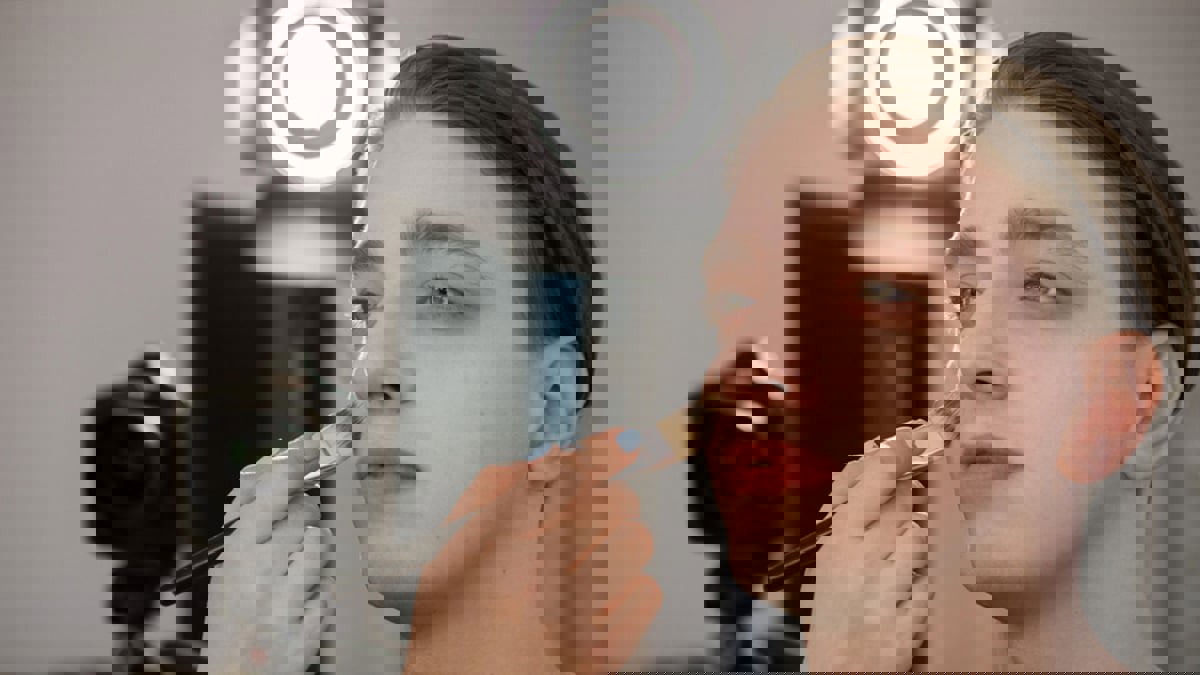 بعد تجربة مثيرة لشاب.. "مكياج الرجال" جدل جديد في الخليج العربي