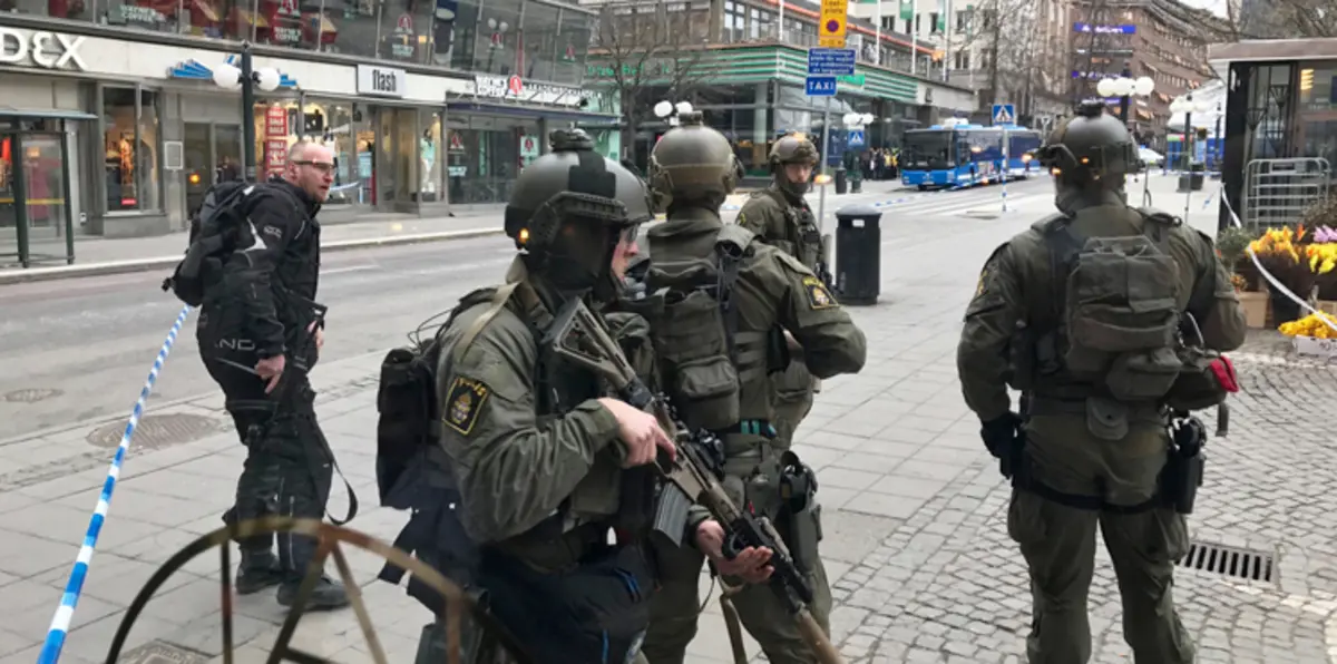 الشرطة السويدية تحتجز رجلًا ثانيًا بعد هجوم ستوكهولم