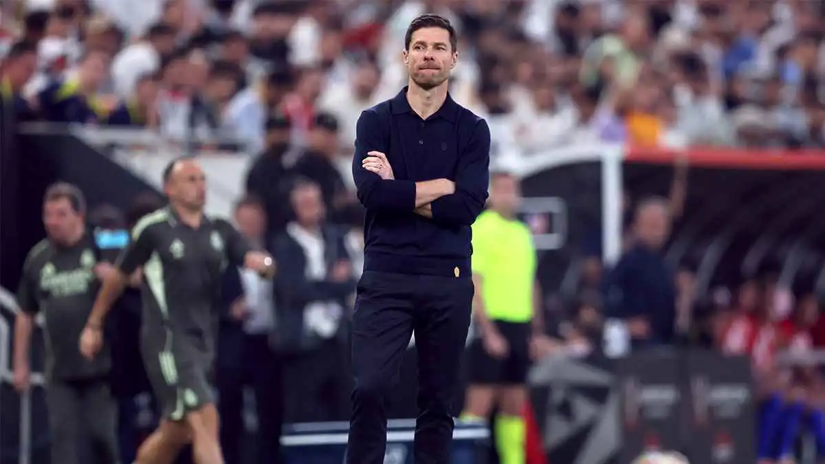 قبل "الوصول إلى الحضيض".. 5 خسائر مرعبة تجبر ليفربول على الاتصال بألونسو