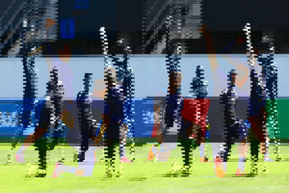 نجم فرنسا يغادر مقر إقامة منتخب الديكة قبل مواجهة بلجيكا