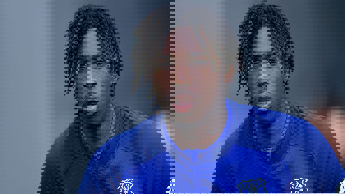 لإقامته حفلا في منزله.. إيفرتون ينتقد تصرف مهاجمه الإيطالي مويس كين