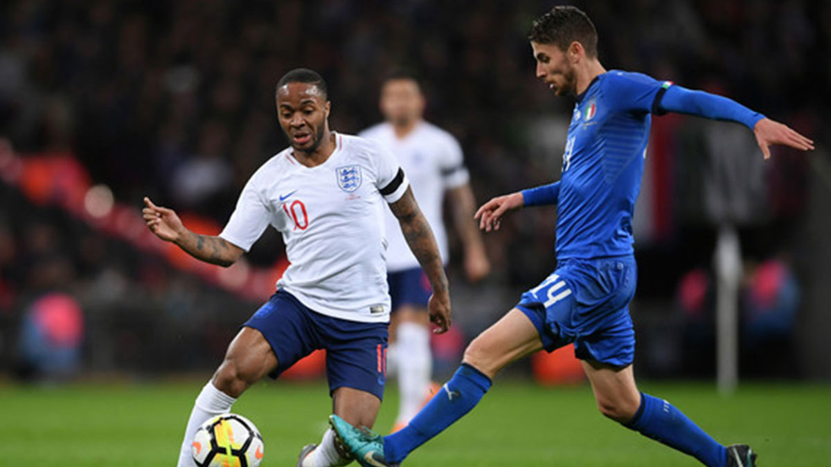 إنجلترا تواجه إيطاليا وديًّا في مارس