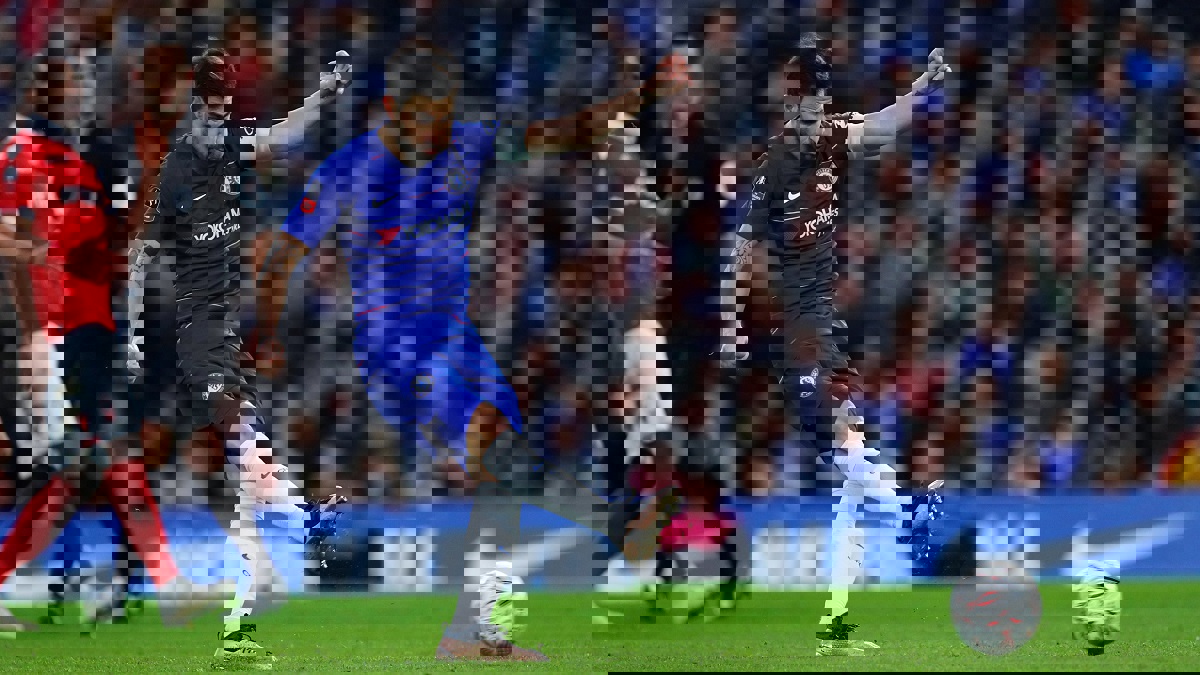 ماوريسيو ساري قبل مباراة تشيلسي وتوتنهام.. سيسك فابريغاس لن يلعب مجددًا للبلوز