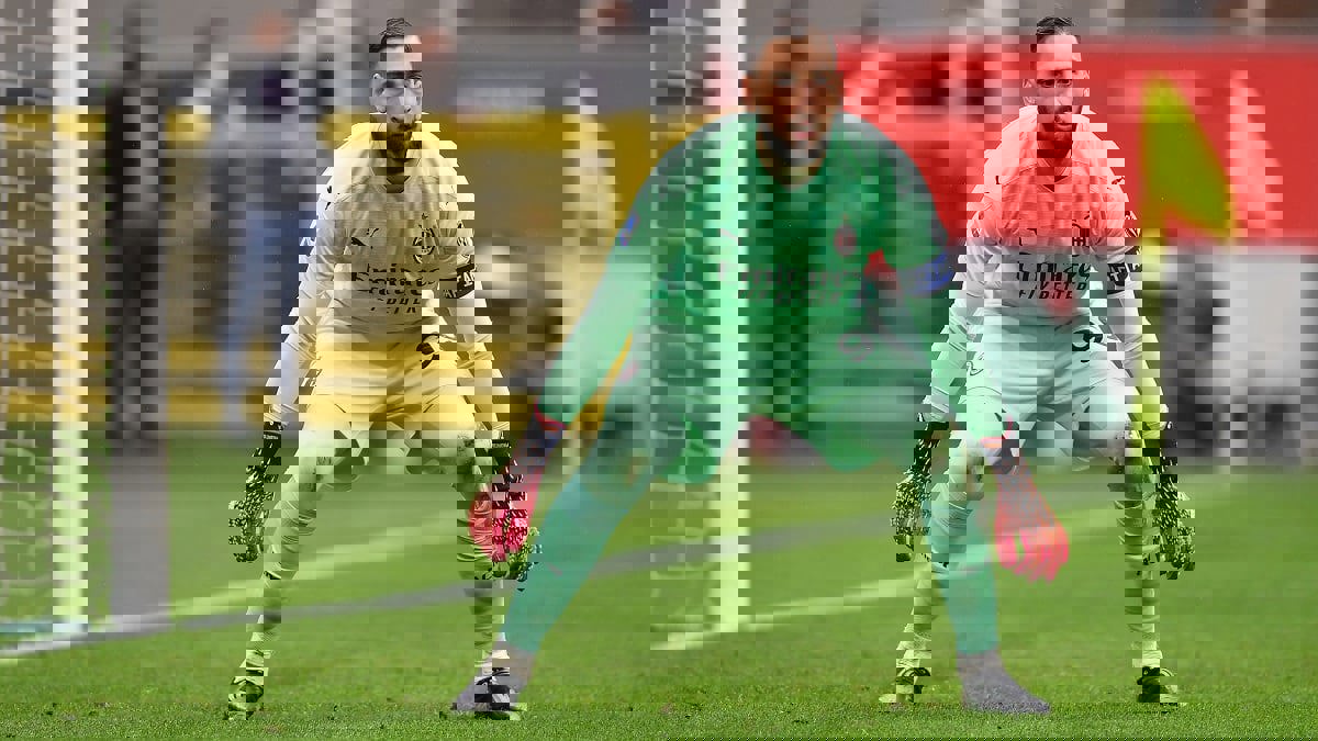 تقرير: يوفنتوس ينوي التعاقد مع دوناروما مجانا الصيف المقبل