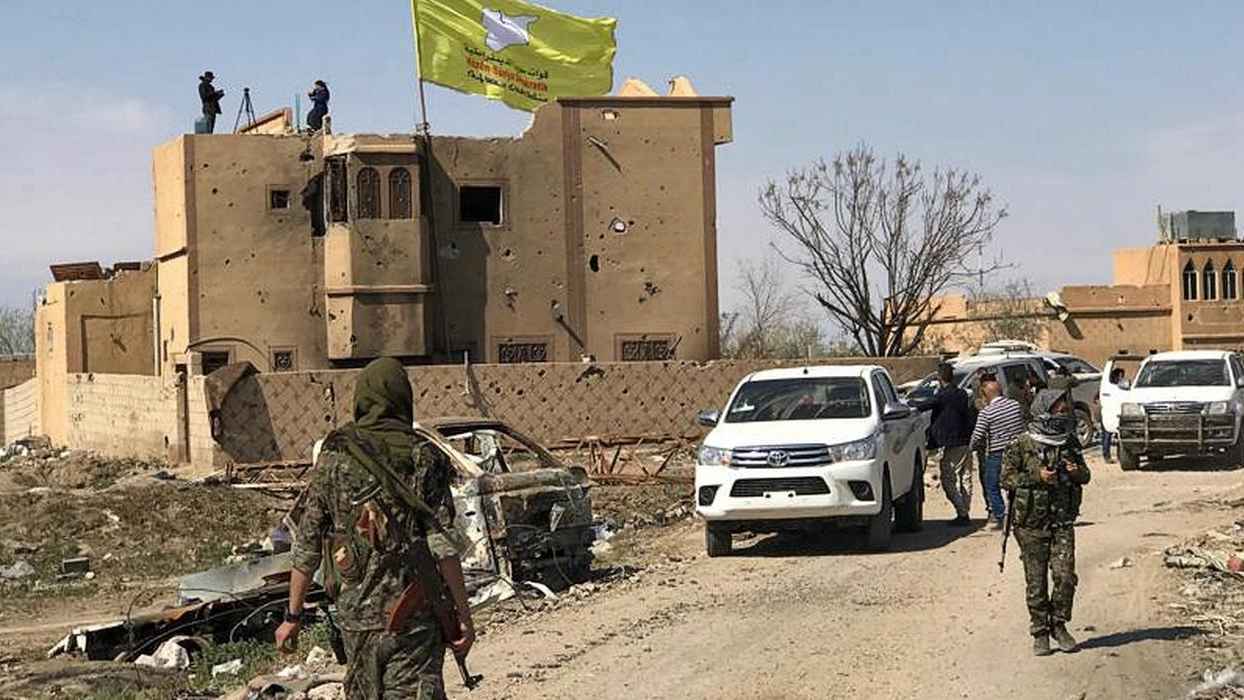 خاص- "قسد" تكشف حقيقة إنشاء قاعدة عسكرية أمريكية في كوباني