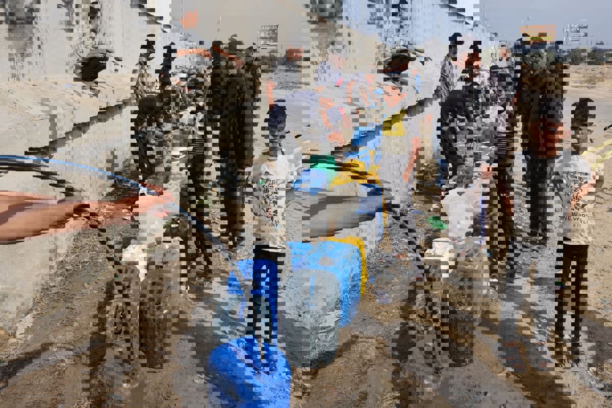 مياه الصرف الصحي تهدد صحة الغزيين والسلطات تحذر من كارثة