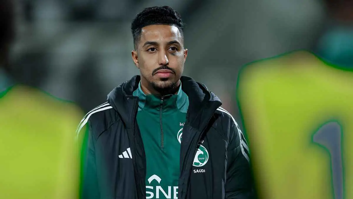 تطورات إيجابية في مشاركة سالم الدوسري مع المنتخب السعودي