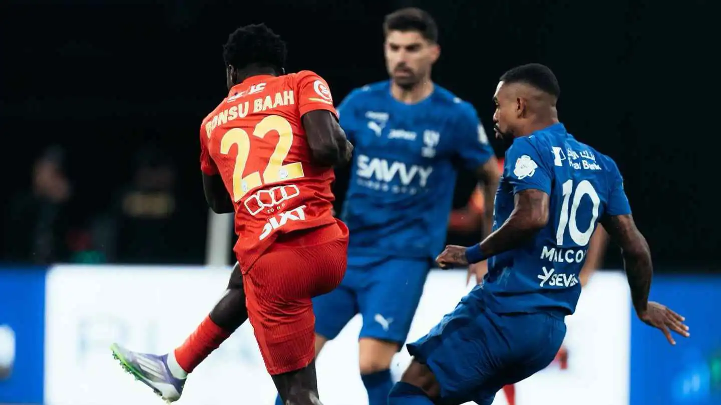 قمة الهلال والقادسية والدوري الأوروبي.. مواعيد مباريات اليوم والقنوات الناقلة