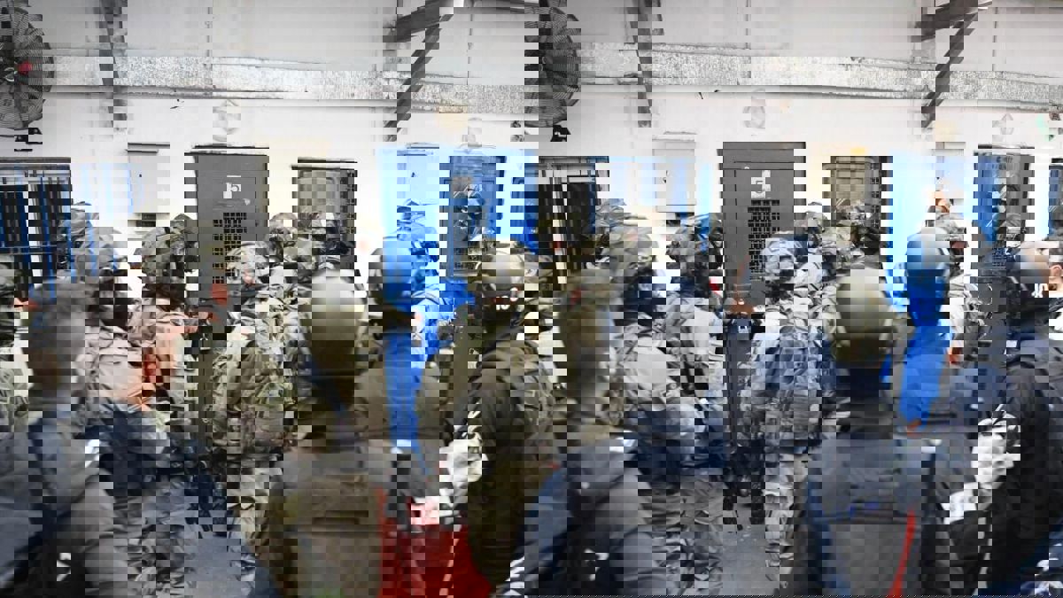 تصعيد جديد.. الأسرى الفلسطينيون يمتنعون عن تناول أدوية الاحتلال