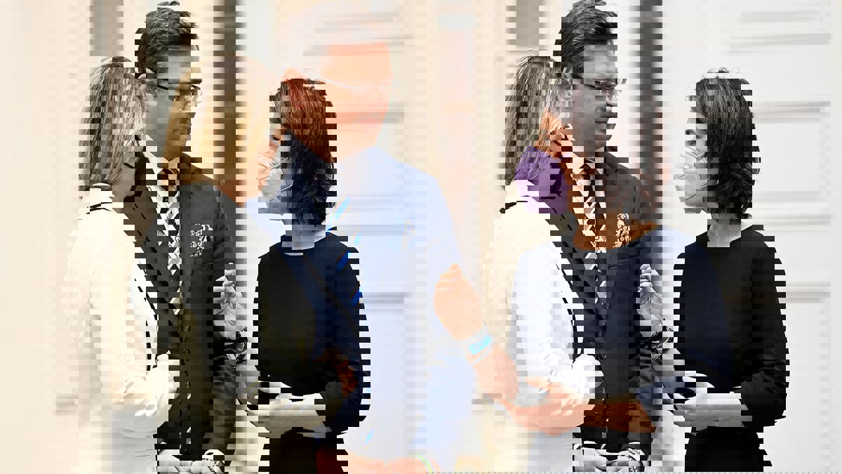 برلين وكييف تقللان من شأن تحذيرات بايدن من غزو روسي وشيك