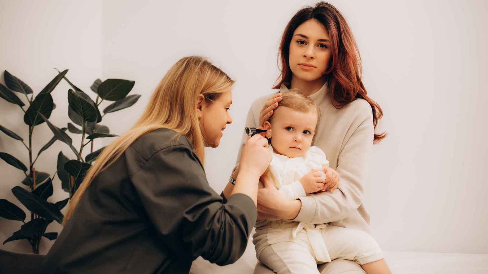 ما سبب التهابات الأذن لدى الأطفال؟