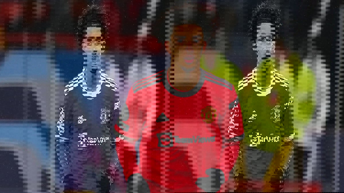 زيدان إقبال: مثلي الأعلى "مسعود أوزيل" لأنه لاعب مسلم