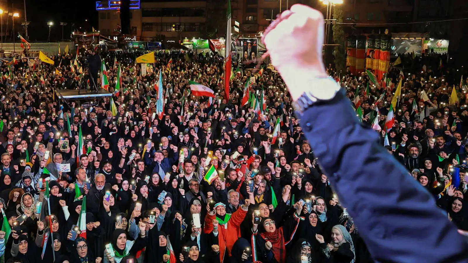 بعد قرار ترامب.. إيران تهدد بشن "هجوم مضاد" إذا تم استهدافها