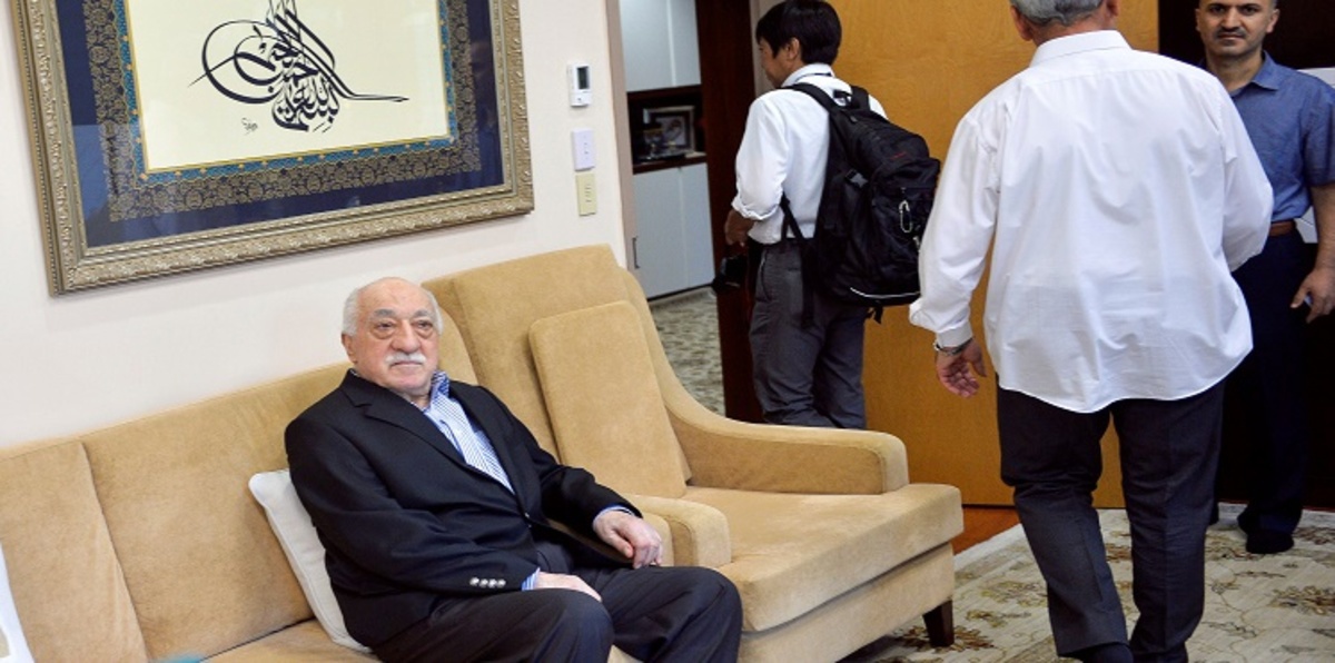 تركيا تطالب أمريكا باحتجاز غولن لضمان عدم فراره