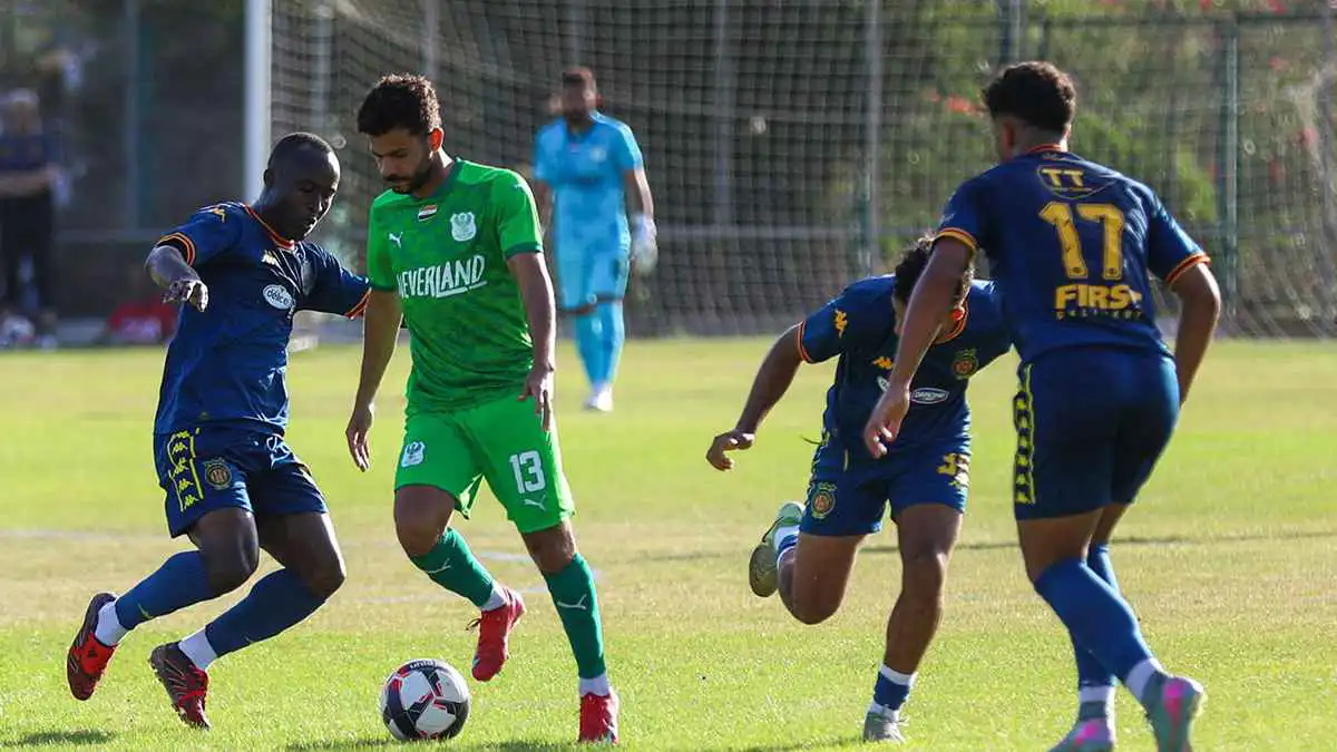 إنهاء مباراة بين الترجي التونسي والمصري بعد مشاجرة كبيرة واقتحام الجماهير