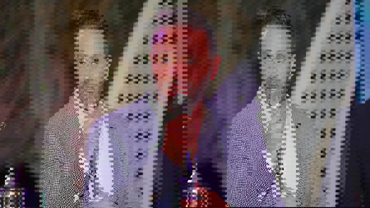 حازم إمام يعتذر لمحمد أبو جبل.. ويوضح حقيقة عدم ضم لاعبي الأهلي لمنتخب مصر (فيديو)