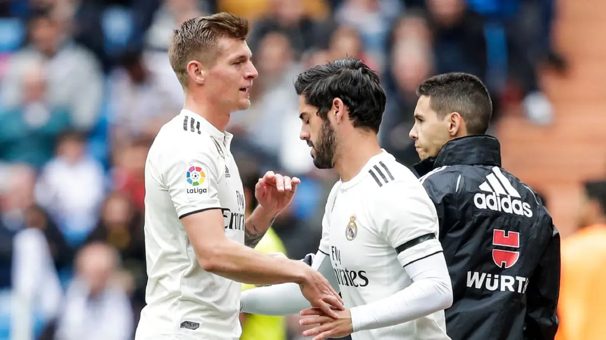 كالتشيو ميركاتو: يوفنتوس مهتم بالتعاقد مع توني كروس.. وريال مدريد يقرر بيع إيسكو