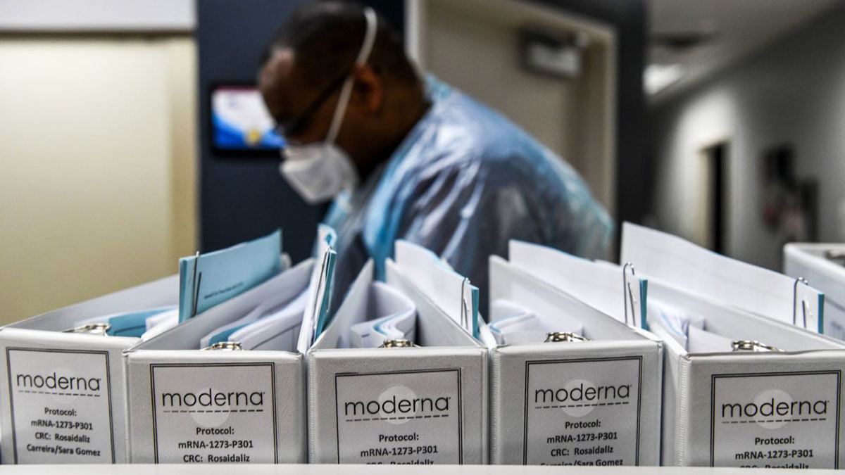 صحف عالمية: "معضلة" أمام لقاح موديرنا.. وبايدن يضغط على ترامب بـ"سلاح كورونا"