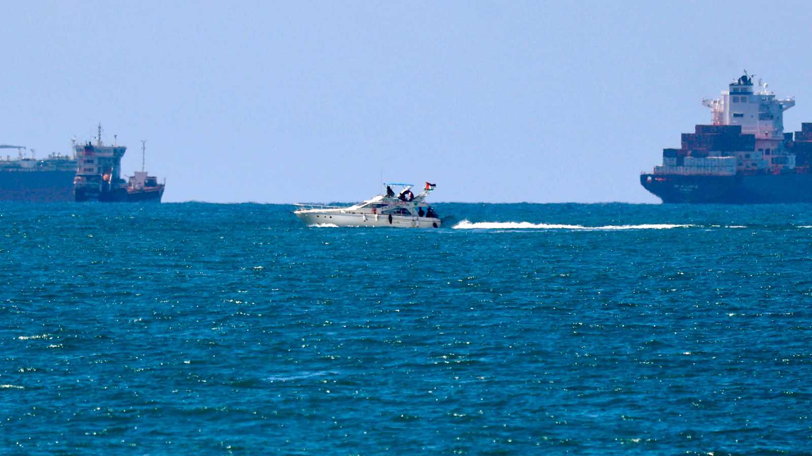 رغم الهجوم الإسرائيلي.. آخر سفن "أسطول الصمود" تواصل طريقها إلى غزة