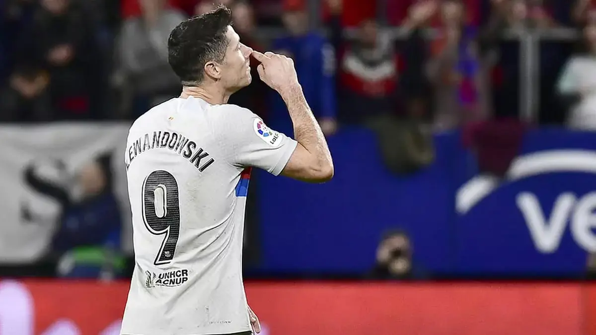 ما المباريات التي سيغيب عنها ليفاندوفسكي بسبب الإيقاف؟