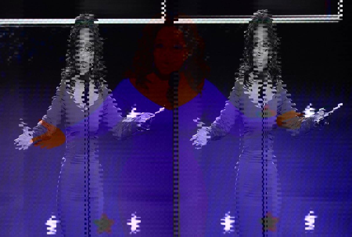 نجمة «أكياس البطاطا»