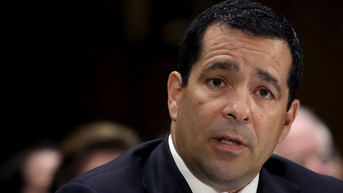 رئيس مكافحة التجسس يحذر من تدخل خارجي في انتخابات الرئاسة الأمريكية