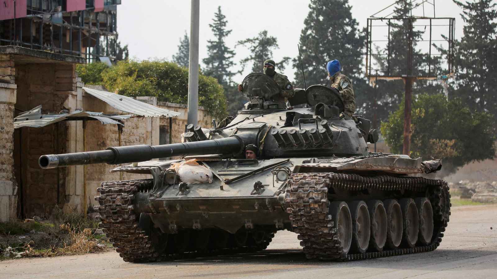 خبراء: سقوط حماة‎ "مفاجأة" تطرح تحديات خطيرة على الأرض