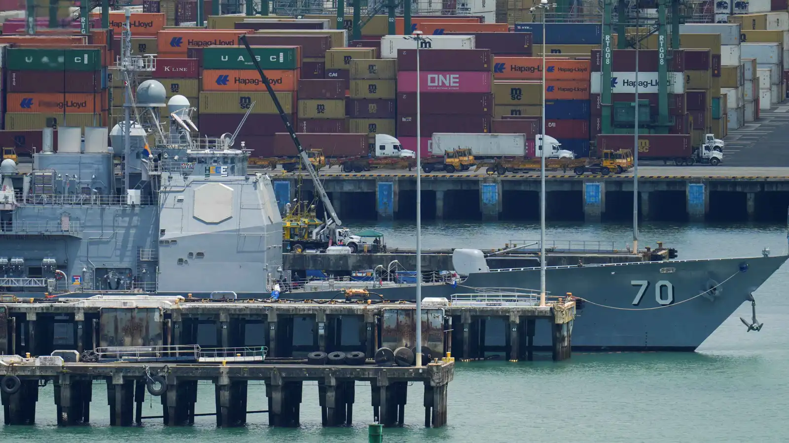 ترامب: صادرنا ناقلة نفط "كبيرة جدا" قبالة سواحل فنزويلا