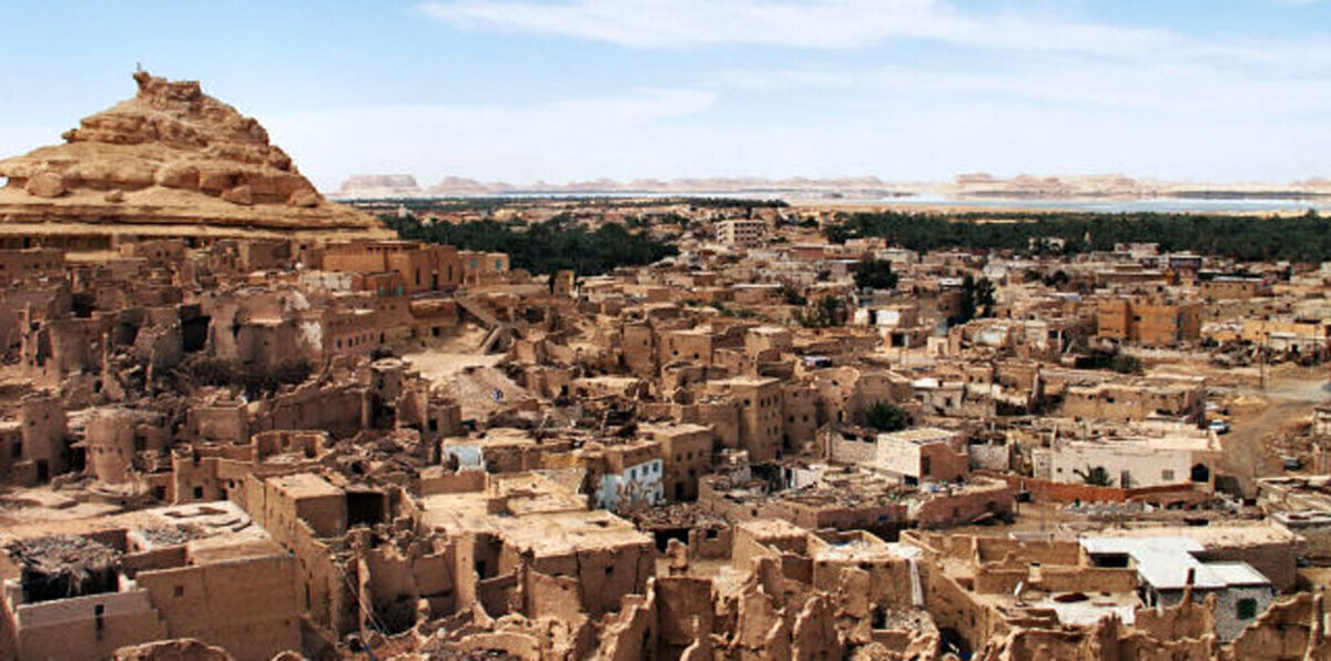 بعد حصارهم في سيناء.. هل وجهت التنظيمات المتطرفة بوصلتها نحو "الواحات" المصرية؟