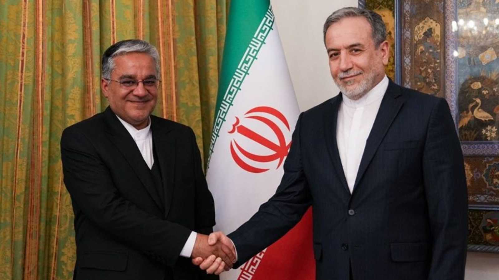 إيران تعين مسؤولا جديدا لرعاية مصالحها في مصر