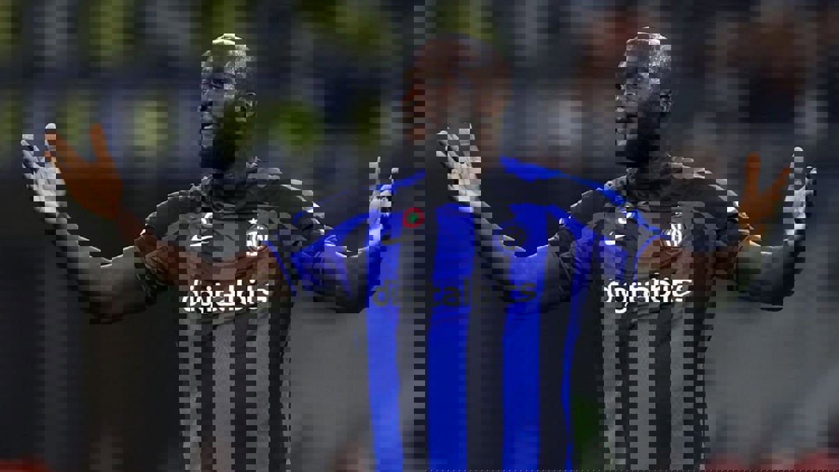 البلجيكي لوكاكو يتعرض لإصابة جديدة قبل ثلاثة أسابيع من كأس العالم