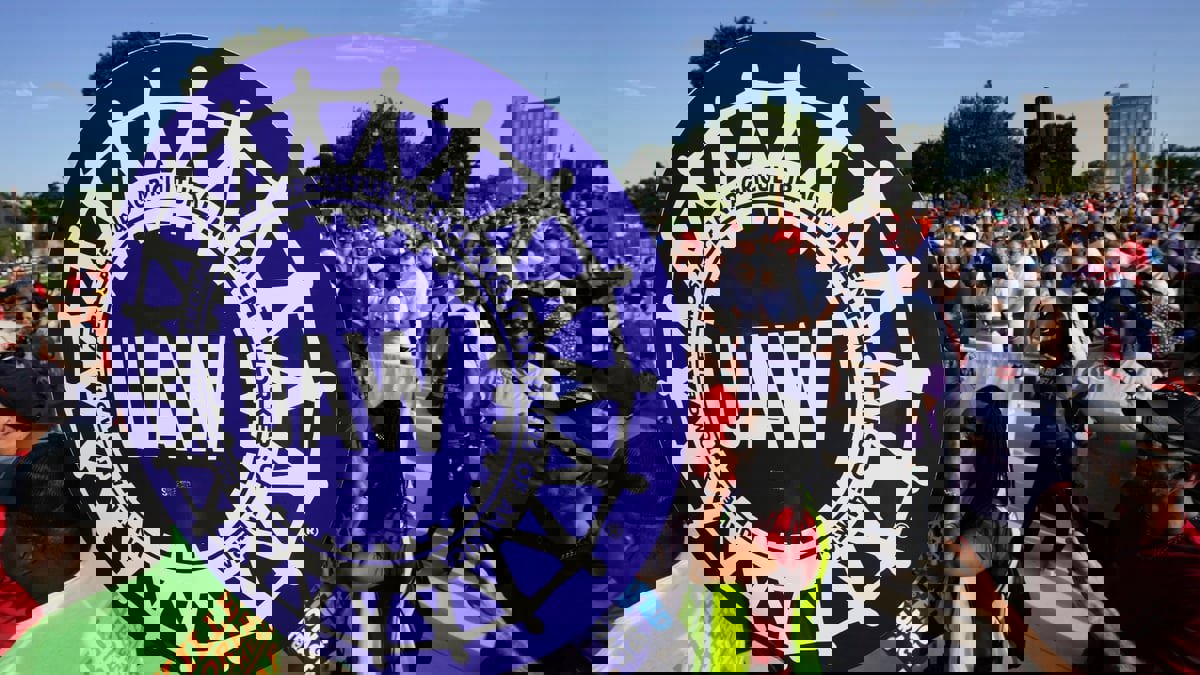 كيف سيؤثر إضراب موظفي شركات صناعة السيارات الأمريكية على الأسعار؟