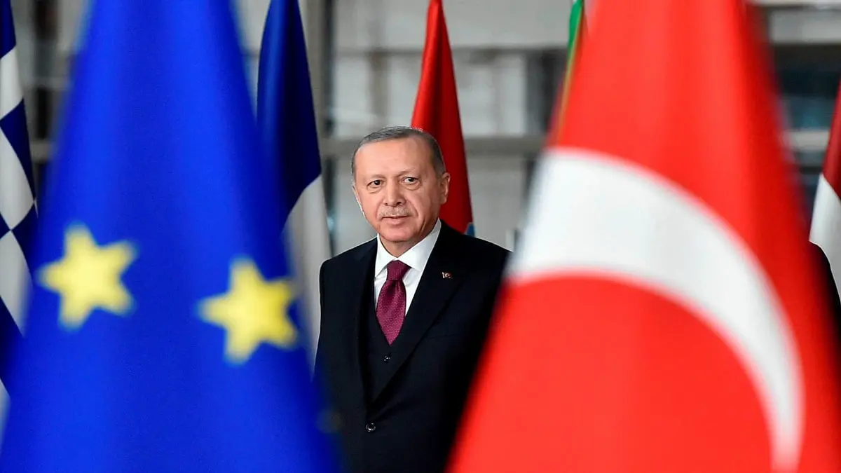 لماذا يصر أردوغان على "دبلوماسيته الهجومية" رغم كلفتها الاقتصادية الباهظة؟