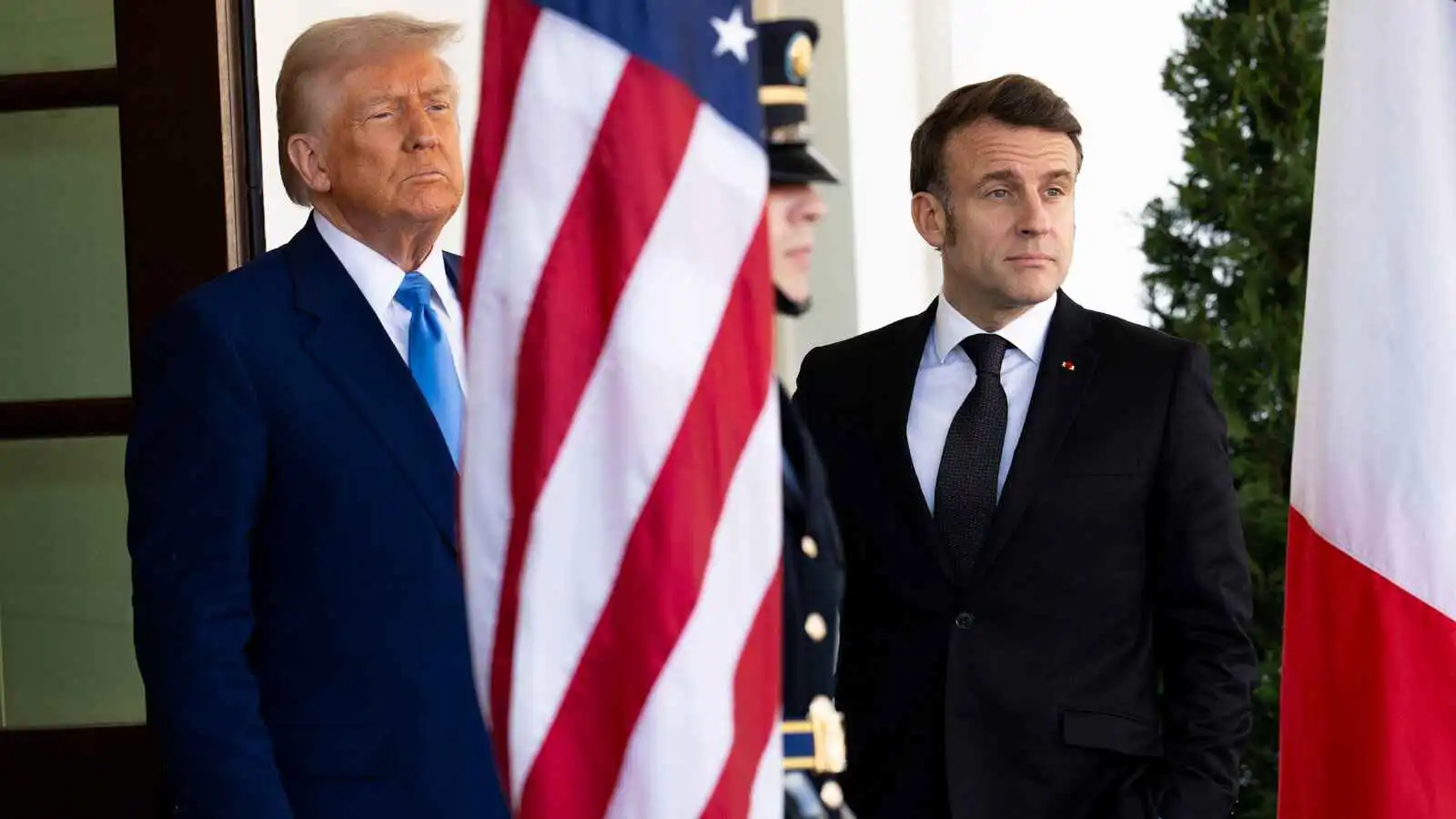 نهاية دبلوماسية "الإعجاب المتبادل".. لماذا لم تعد صداقة ماكرون تنفع؟