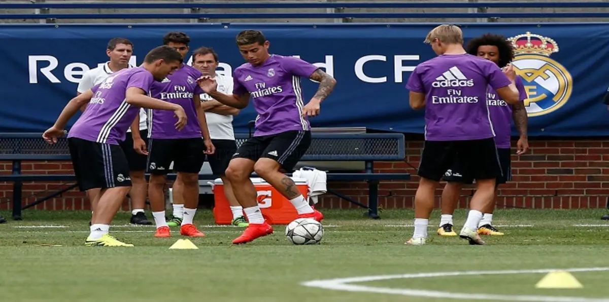 زيدان يبقي باب ريال مدريد مفتوحًا لتعاقدات جديدة