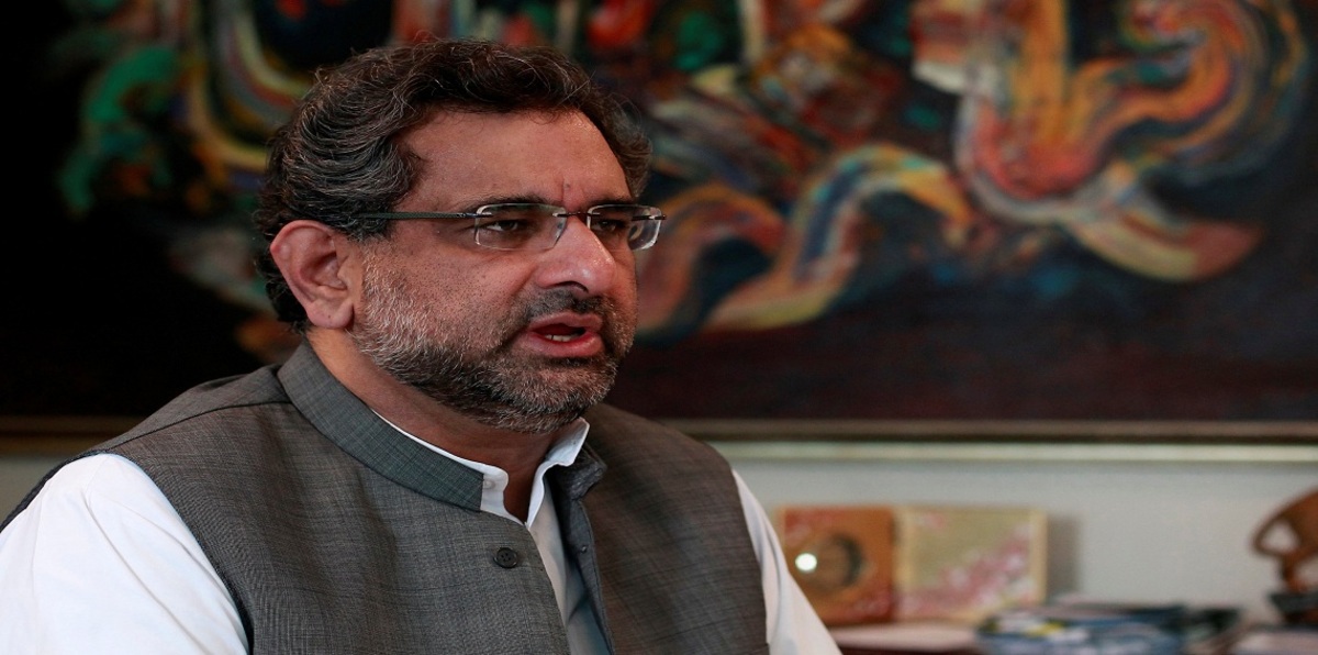 رئيس وزراء باكستان المؤقت يتعهد بالسير على خطى نواز شريف