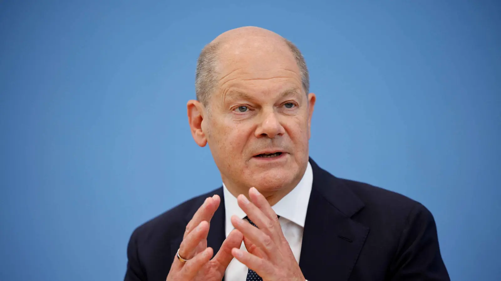 تمهيدا لانتخابات مبكرة.. حكومة شولتس أمام اختبار الثقة