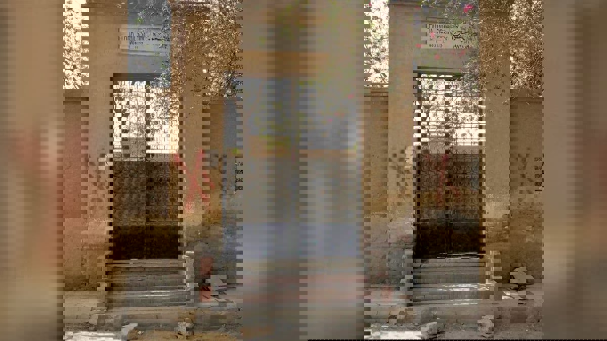 مصر.. صدور قرار بإزالة مقبرة طه حسين في القاهرة