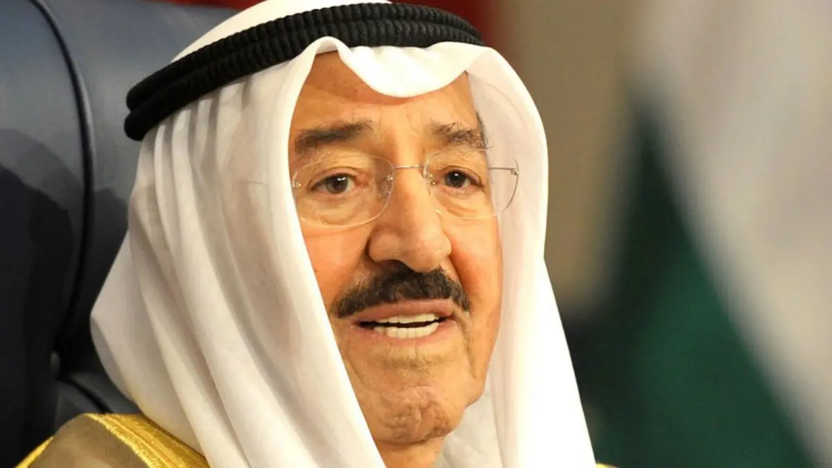 أمير الكويت يظهر بصحة جيدة في مقر إقامته بالولايات المتحدة 