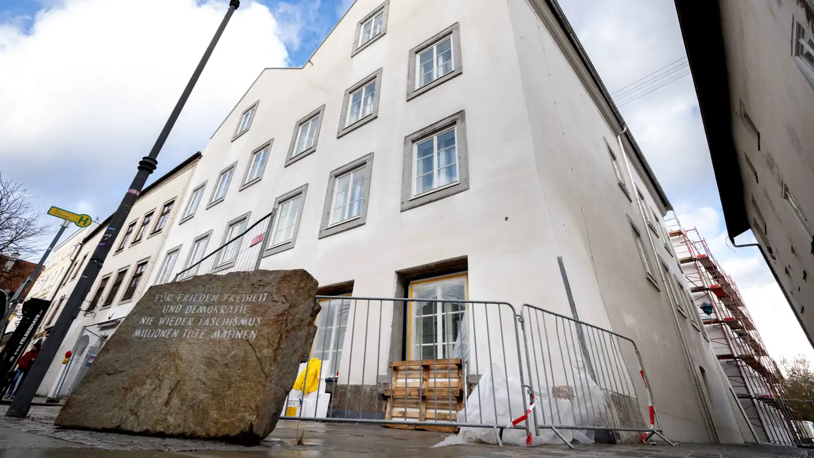 جدل في النمسا بشأن تحويل منزل هتلر إلى مركز للشرطة (صور)