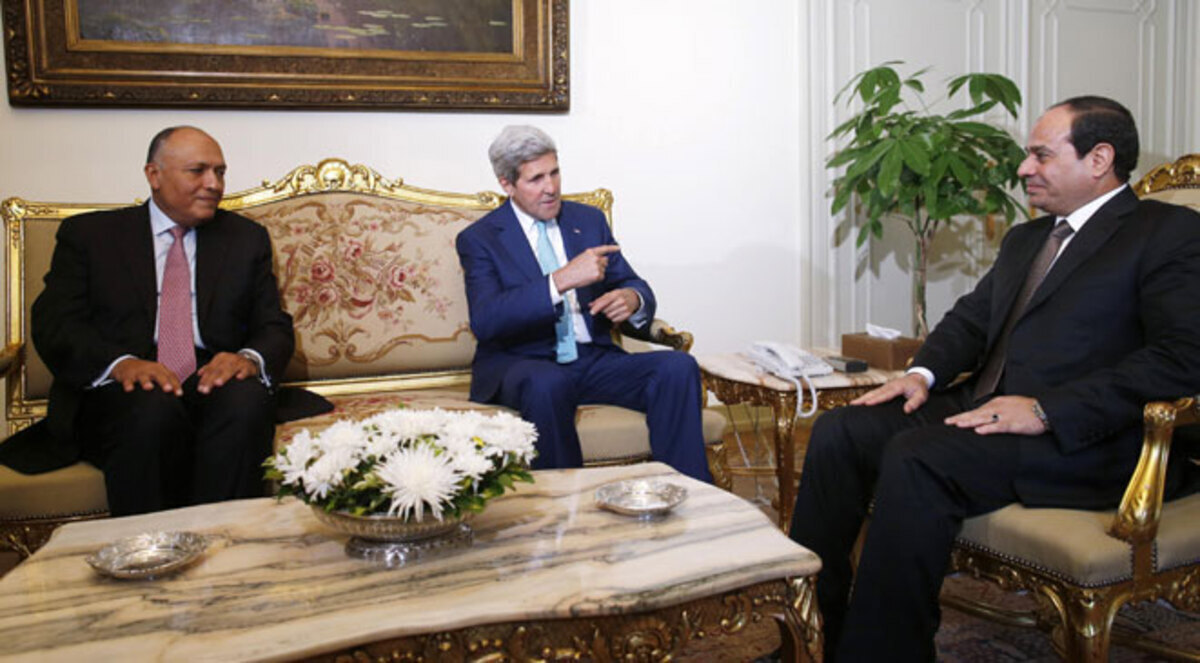 حرس السيسي يفتش كيري في واقعة غير مسبوقة